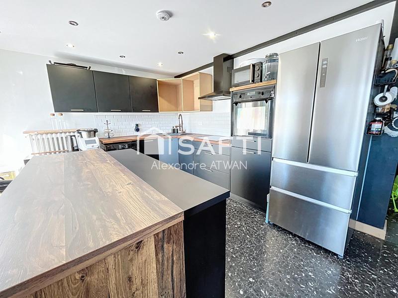 Appartement - 100 m² - 4 pièces