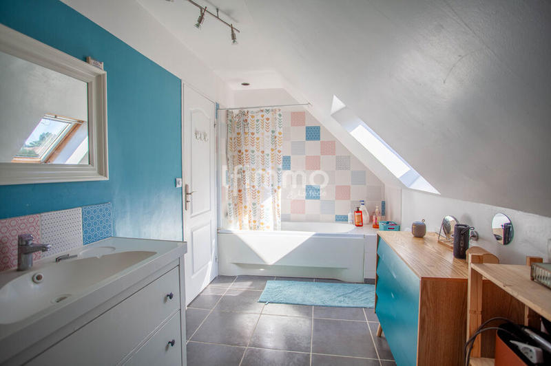 Pavillon - 156 m² - 7 pièces