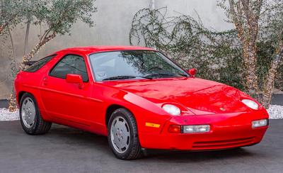Porsche 928 S4