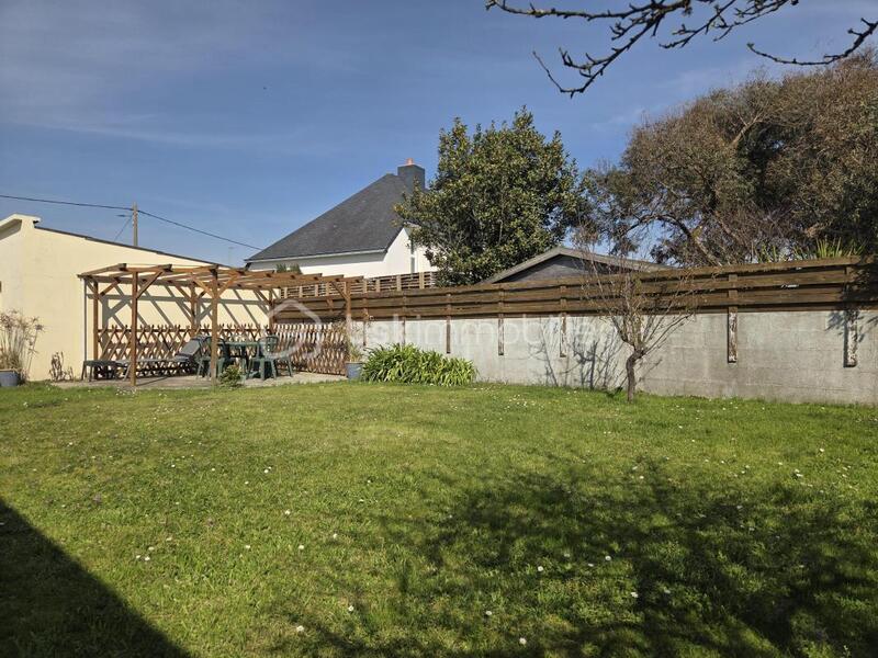 Maison traditionnelle - 131 m² - 4 pièces