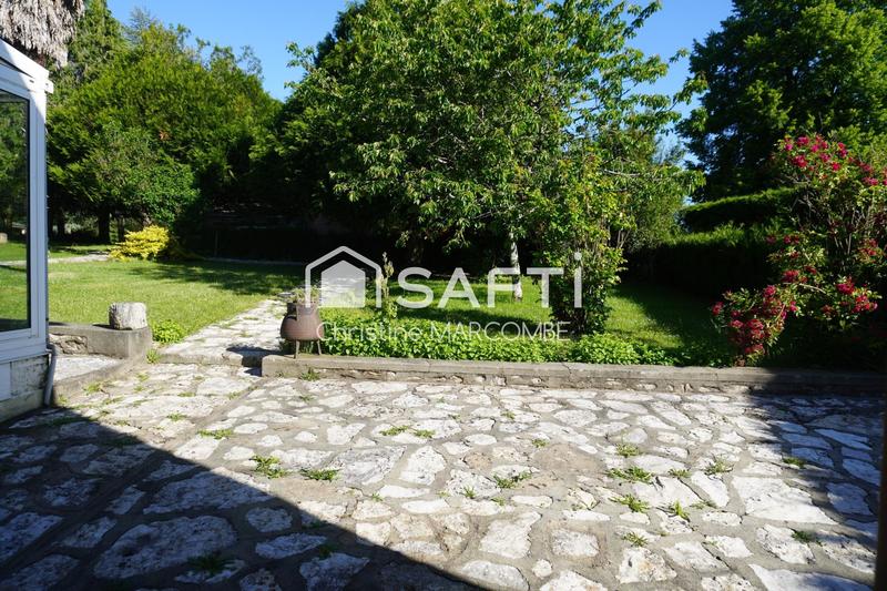 Maison - 215 m² - 10 pièces