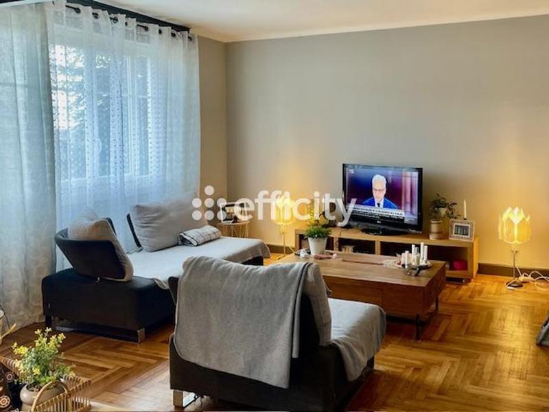 Appartement - 102 m² - 4 pièces