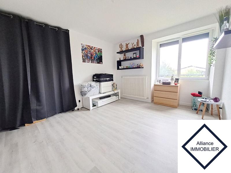 Maison - 290 m² - 16 pièces