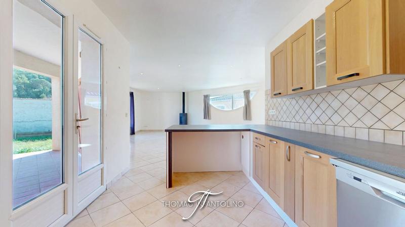 Maison - 137 m² - 6 pièces