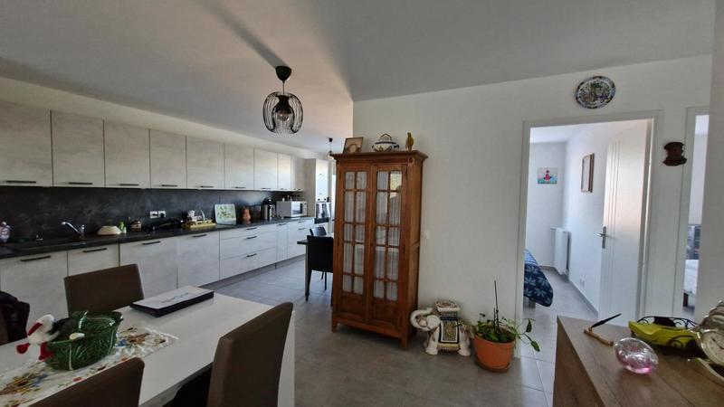 Appartement - 77 m² - 3 pièces