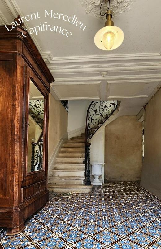 Maison bourgeoise - 280 m² - 12 pièces