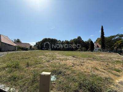 Terrain constructible - 700 m²
