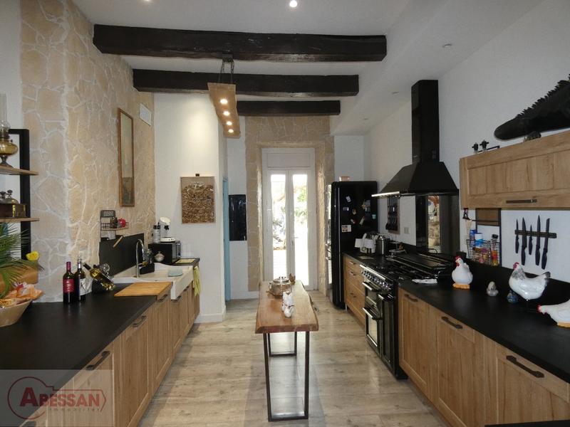 Maison - 497 m² - 19 pièces