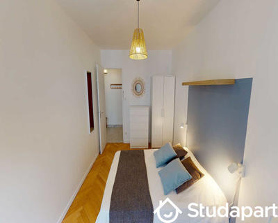 Chambre - 80 m² - 1 pièce