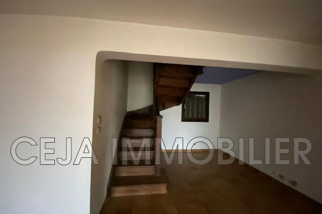 Maison - 90 m² - 1 pièce