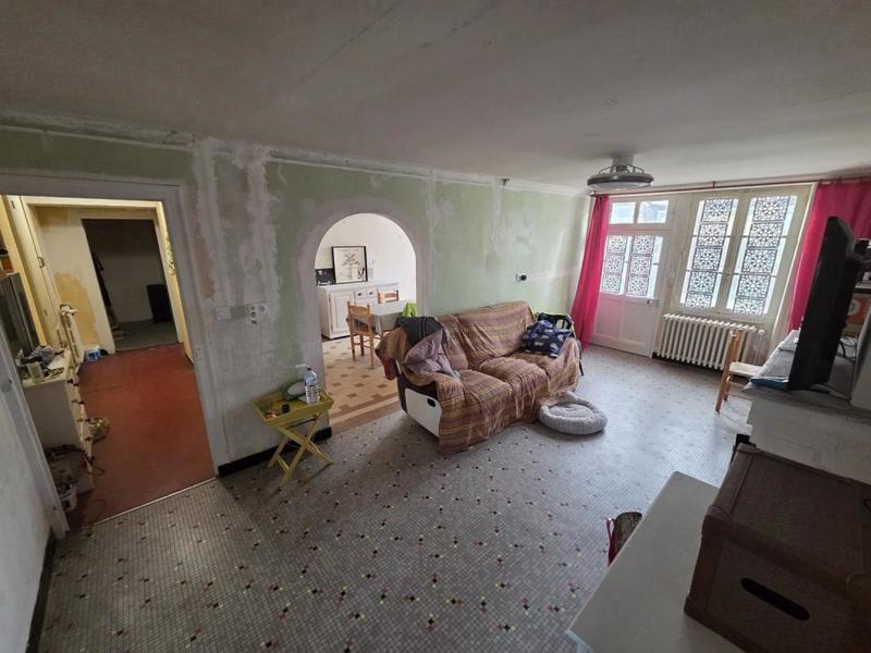 Maison - 98 m² - 5 pièces