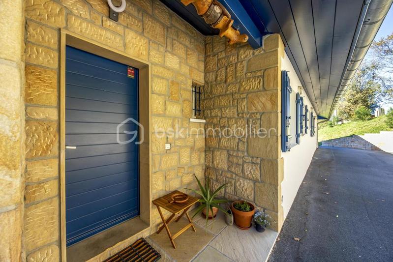 Maison - 158 m² - 5 pièces