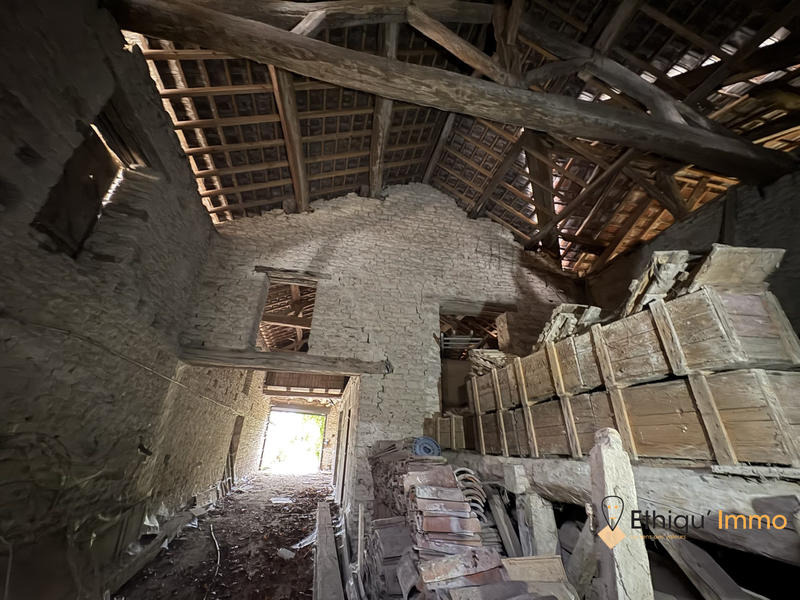 Maison - 218 m² - 10 pièces