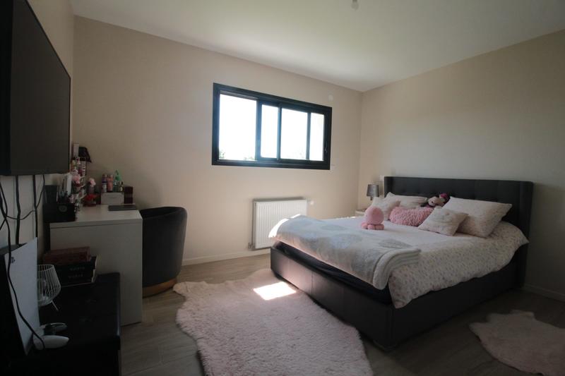 Maison contemporaine - 215 m² - 7 pièces