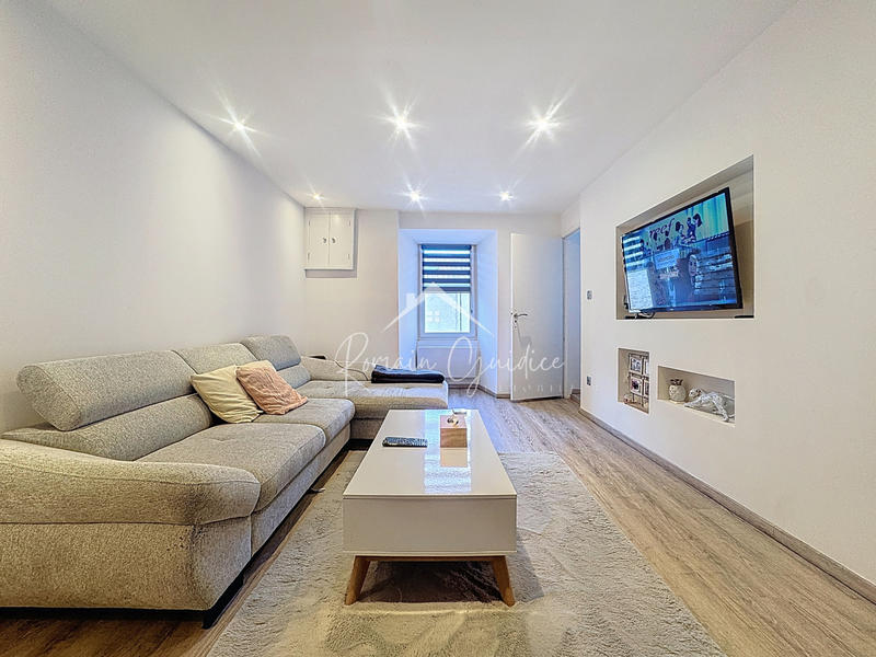 Maison - 101 m² - 5 pièces