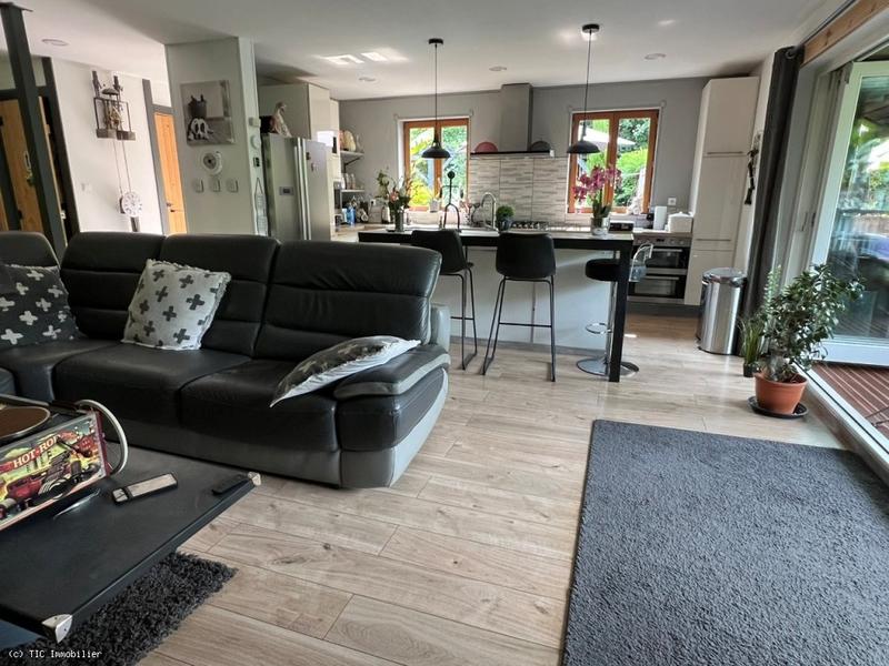 Maison - 97 m² - 3 pièces