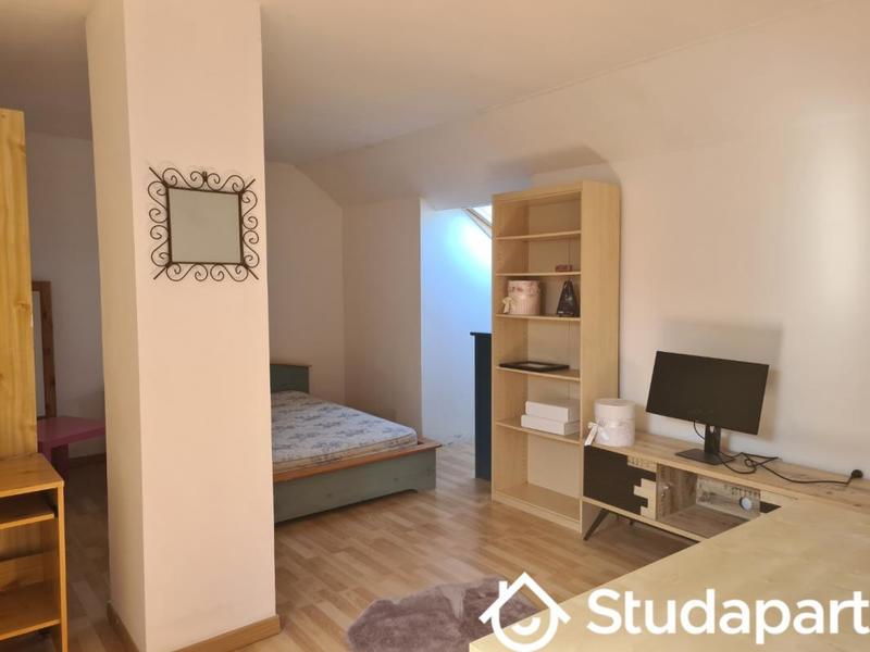 Chambre - 14 m² - 1 pièce