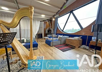 Maison - 140 m² - 5 pièces