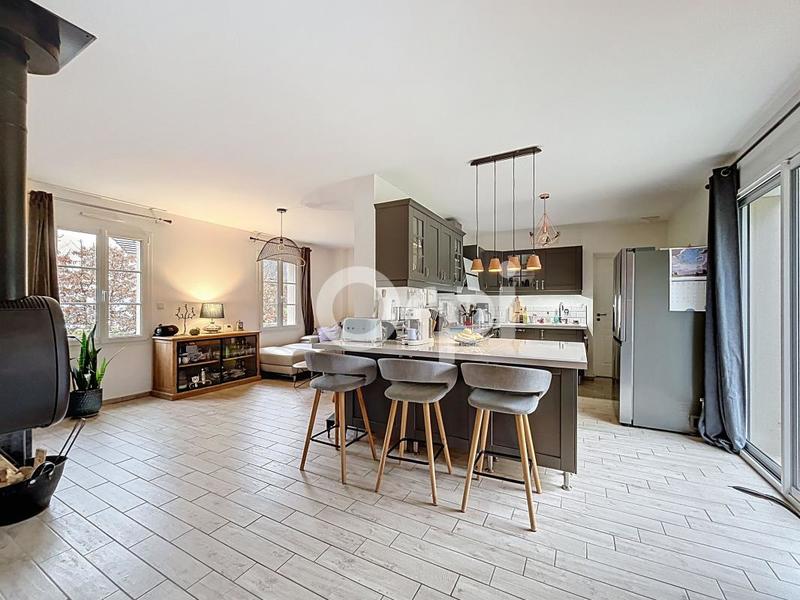 Maison - 159 m² - 7 pièces