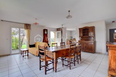 Maison - 88 m² - 4 pièces