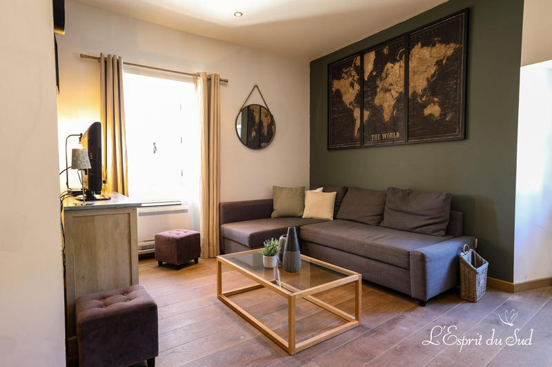 Maison - 700 m² - 26 pièces