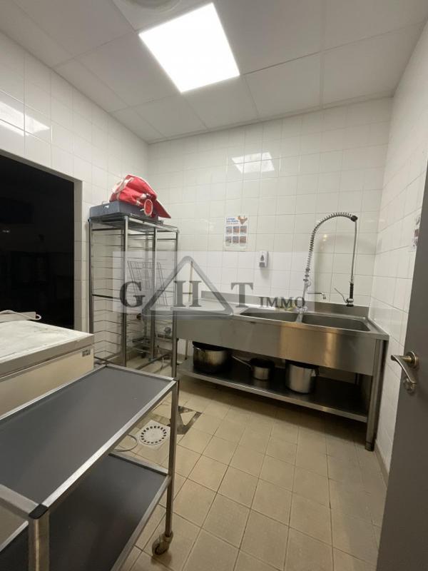 Local commercial - 980 m²