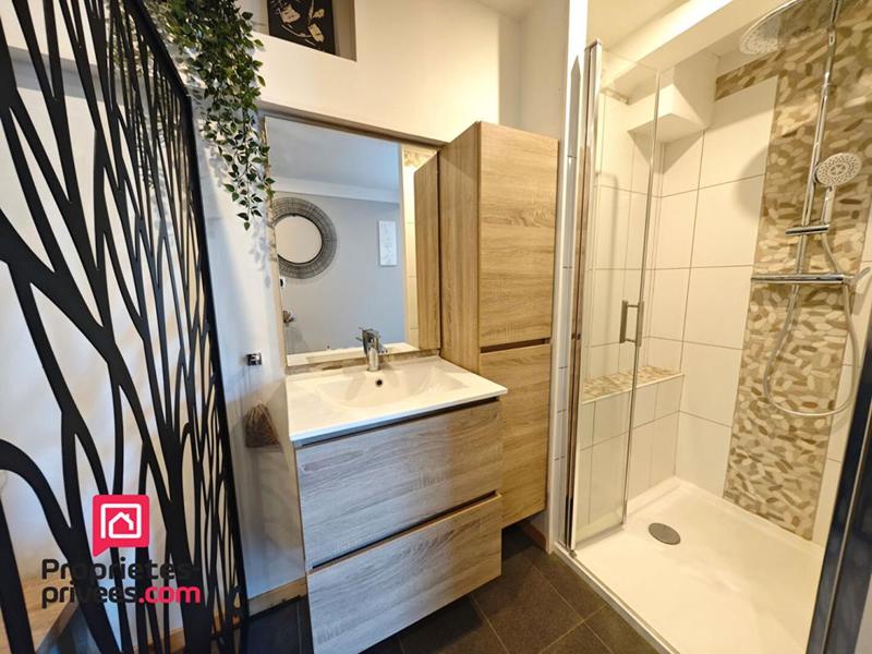 Villa - 220 m² - 6 pièces