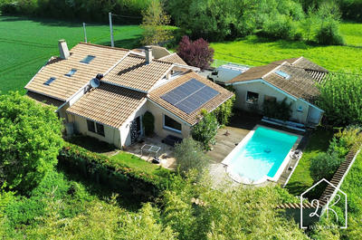 Maison - 191 m² - 7 pièces