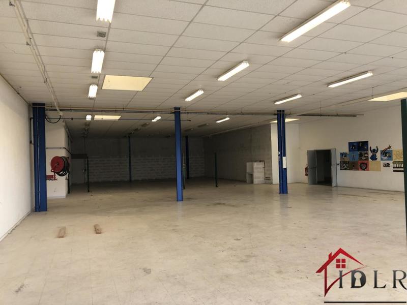 Local commercial - 700 m²