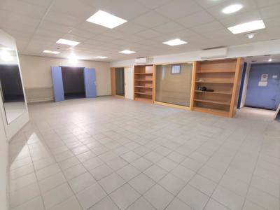 Bureau - 100 m² - 4 pièces