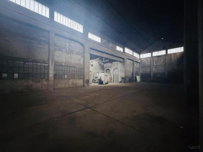 Entrepôt - 560 m²