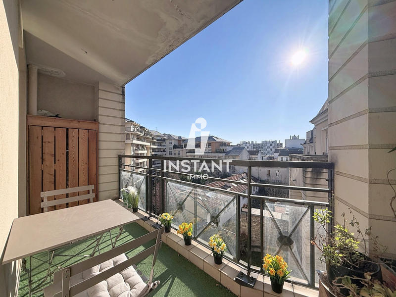 Appartement - 94 m² - 4 pièces