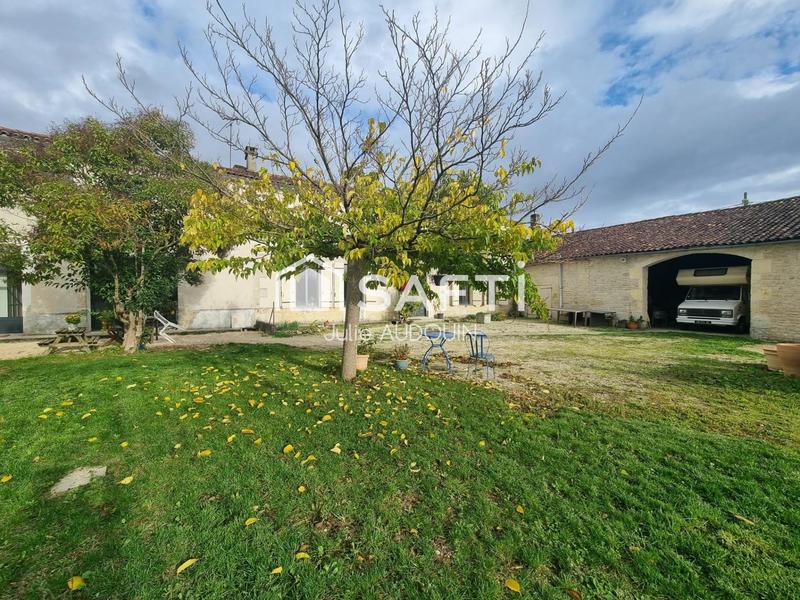 Maison - 240 m² - 9 pièces