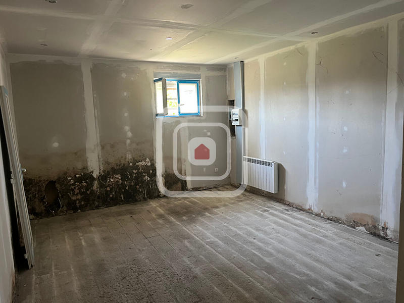 Maison - 209 m² - 3 pièces