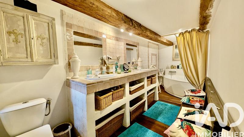 Maison - 193 m² - 8 pièces