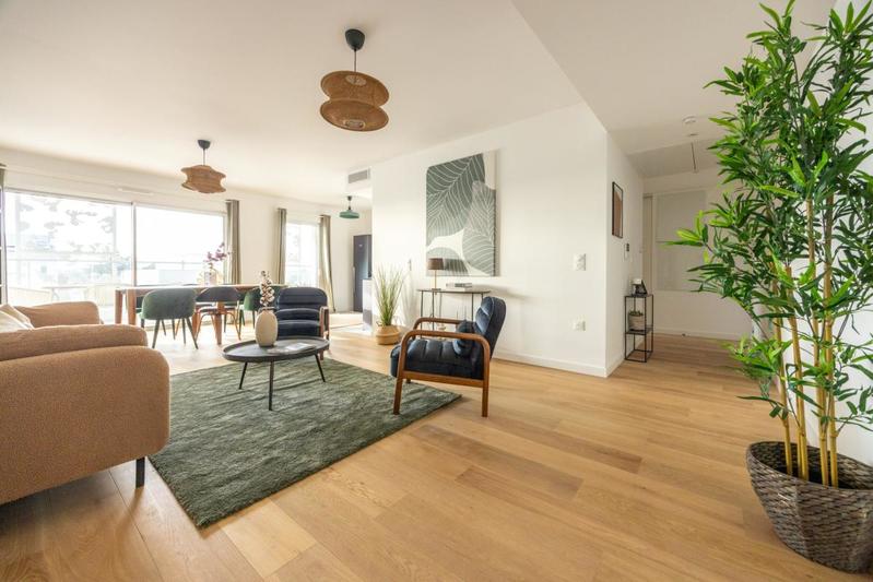 Appartement - 103 m² - 4 pièces