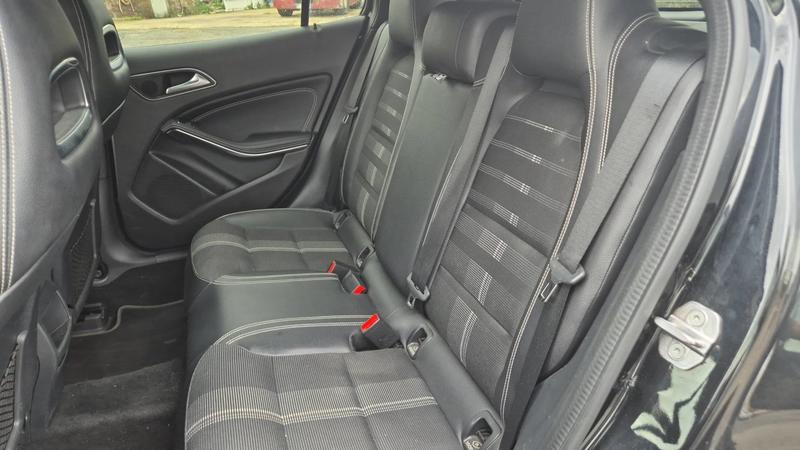 Mercedes Classe Gla 1.6 180 122 7g-Dct Amg Line