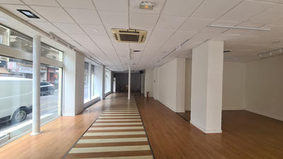 Local commercial - 220 m²