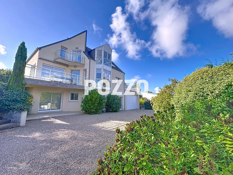 Maison - 192 m² - 8 pièces