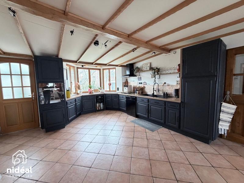 Maison - 130 m² - 4 pièces