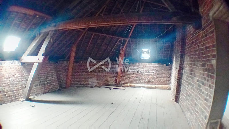 Maison - 250 m² - 7 pièces