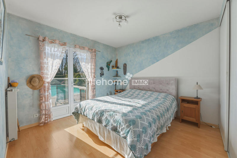 Maison - 164 m² - 8 pièces