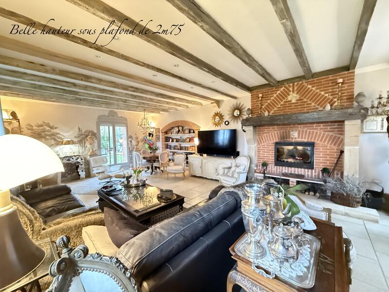 Bastide - 295 m² - 8 pièces