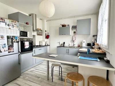 Maison - 105 m² - 5 pièces