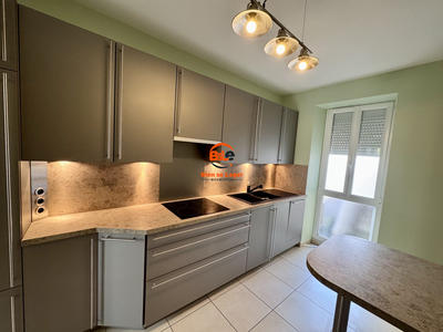 Maison - 105 m² - 4 pièces