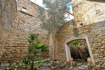 Maison - 391 m² - 12 pièces