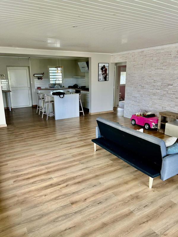 Maison - 260 m² - 8 pièces