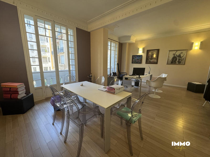 Appartement - 104 m² - 3 pièces