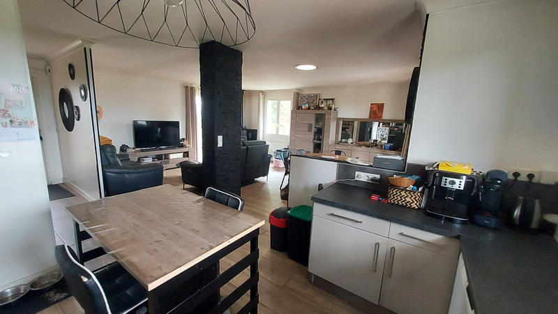Maison - 93 m² - 5 pièces