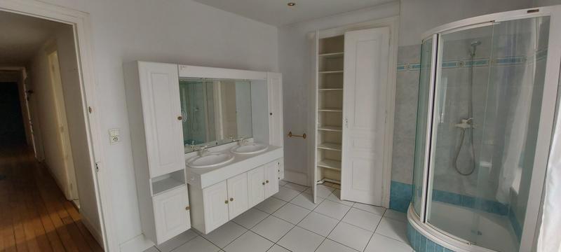 Appartement - 125 m² - 4 pièces